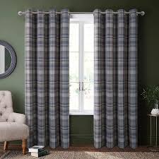 Curtains in Salem